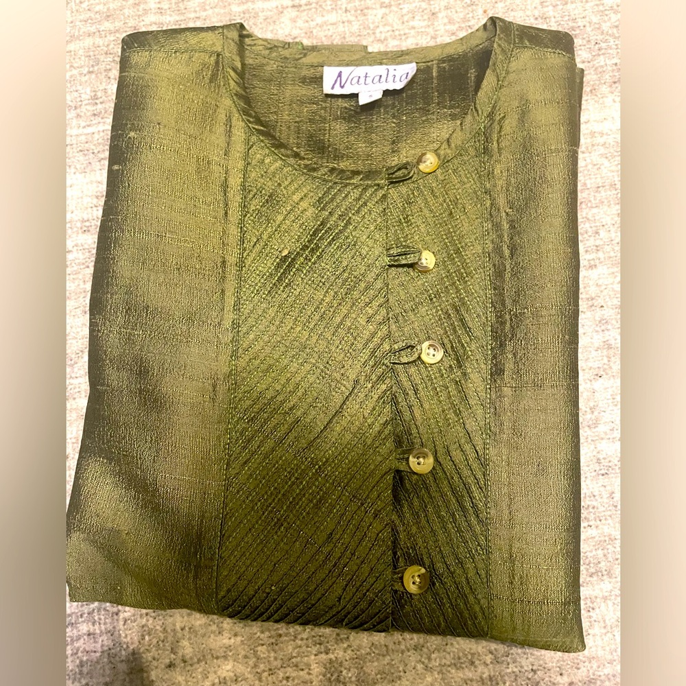 Olive Silk Top - Elegant with button detailjbg. London boutique